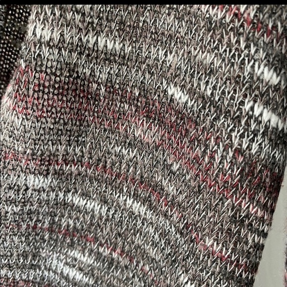 ✨2/$10 (LG) Kirra Cardigan - Picture 4 of 4